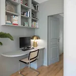 Cozy Paris Apartment